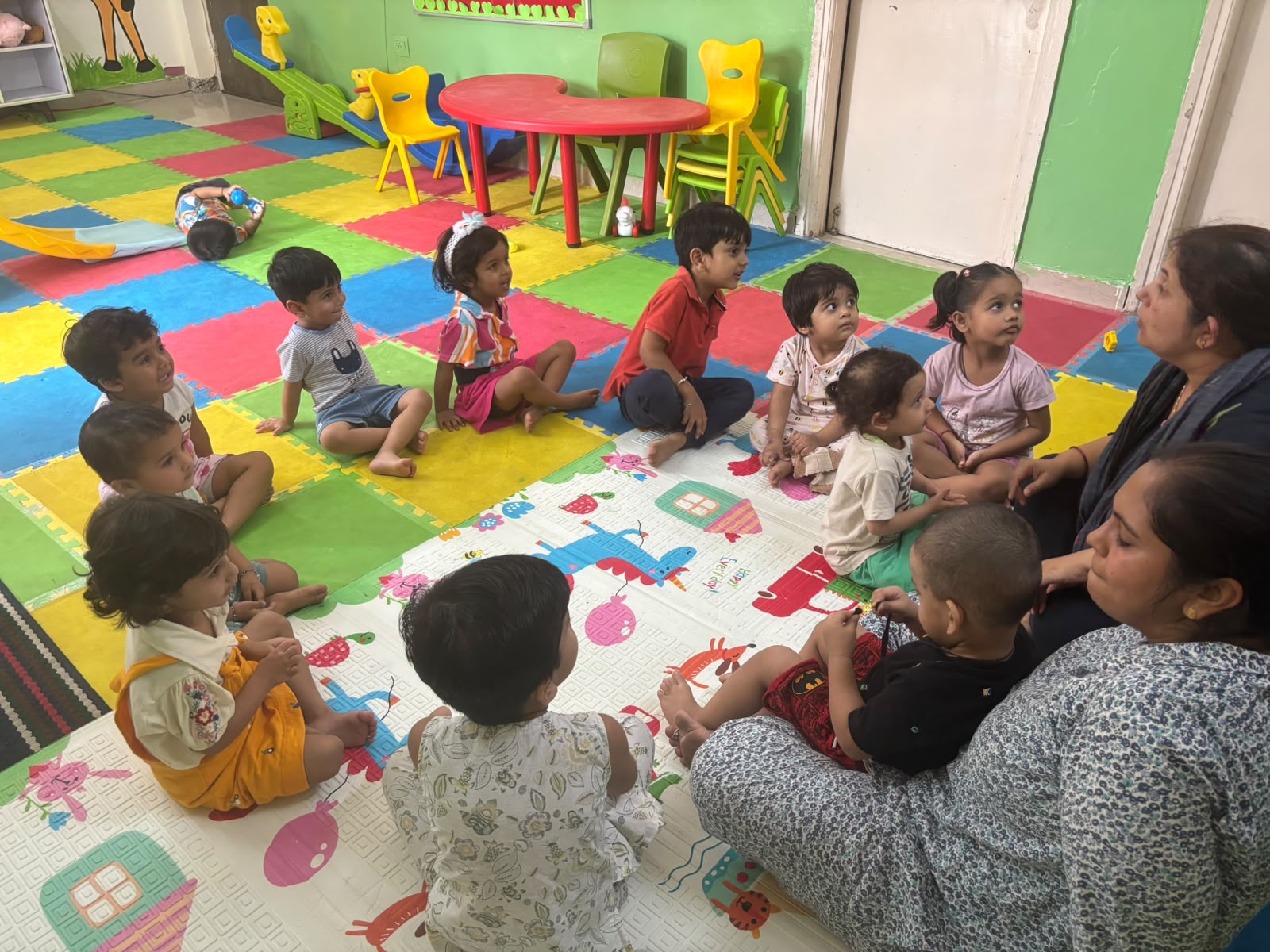 LKG students learning phonics